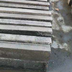 路邊石